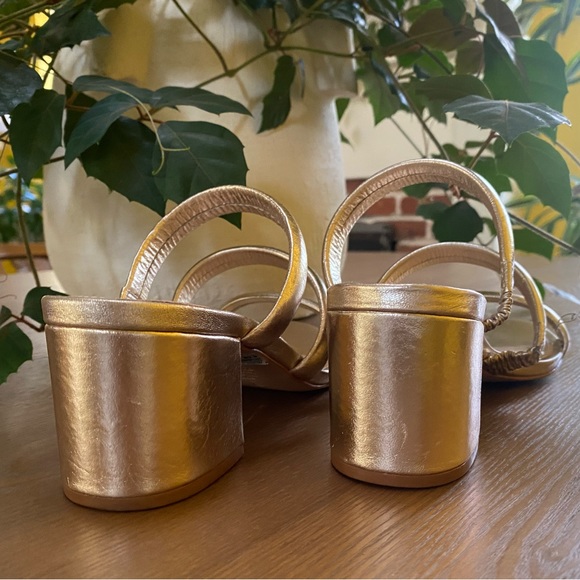 Shutz Low Block Heel (Host Pick) - Picture 2 of 11